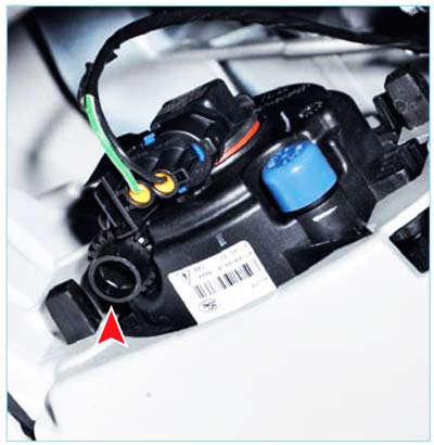 Ford Focus II. Проверка состояния узлов и агрегатов, уровней жидкостей и масел