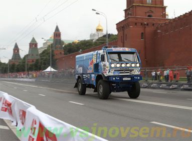 Moscow City Racing 2014: гоночное шоу у стен Кремля